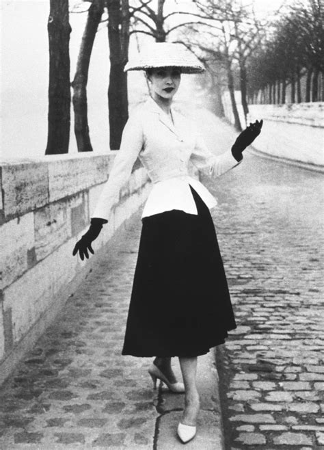 christian Dior silhouette 1946